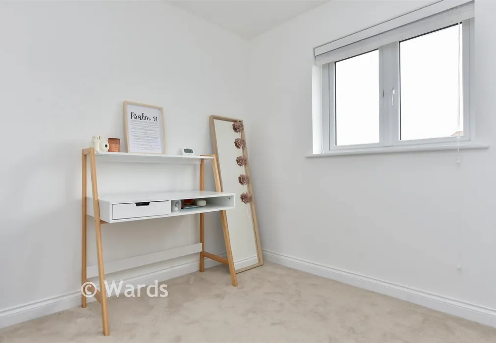 Bedroom 2 - Kings Close, Broadstairs, Kent - Wards of Kent