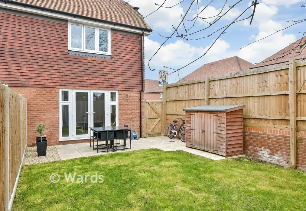 Rear Garden - Kings Close, Broadstairs, Kent - Wards of Kent