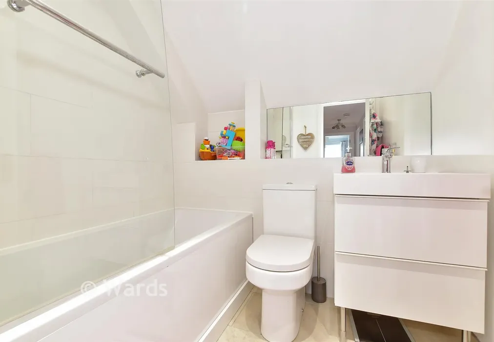 Bathroom - Maritime Avenue, Herne Bay, Kent - Wards of Kent