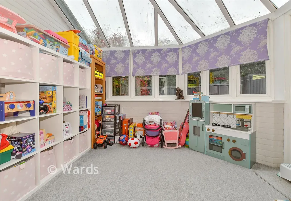 Conservatory - Maritime Avenue, Herne Bay, Kent - Wards of Kent