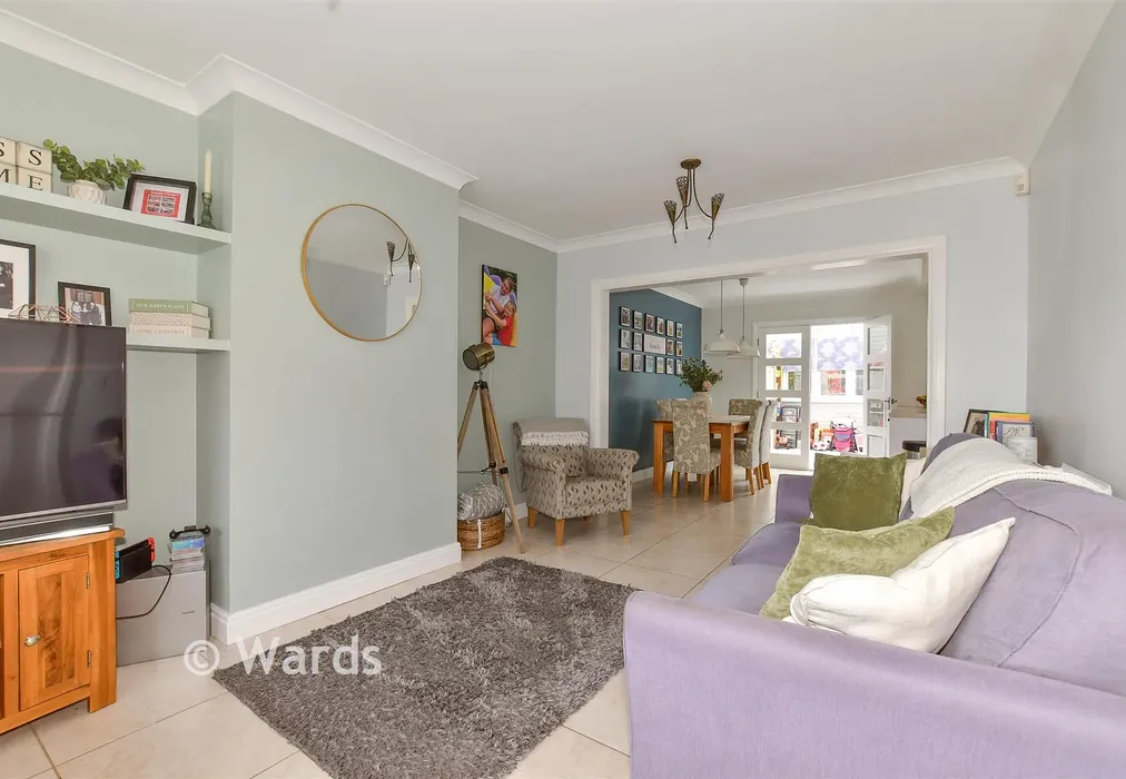 Lounge - Maritime Avenue, Herne Bay, Kent - Wards of Kent