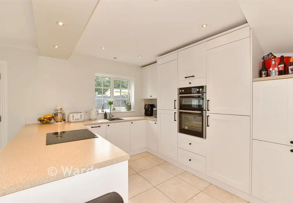 Kitchen/ Diner - Maritime Avenue, Herne Bay, Kent - Wards of Kent