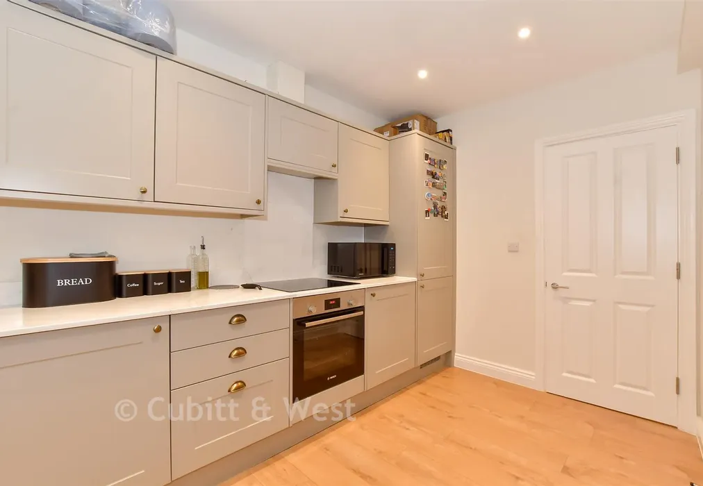 Lounge/Kitchen - Langhurst Wood Road, Horsham, West Sussex - Wards of Kent
