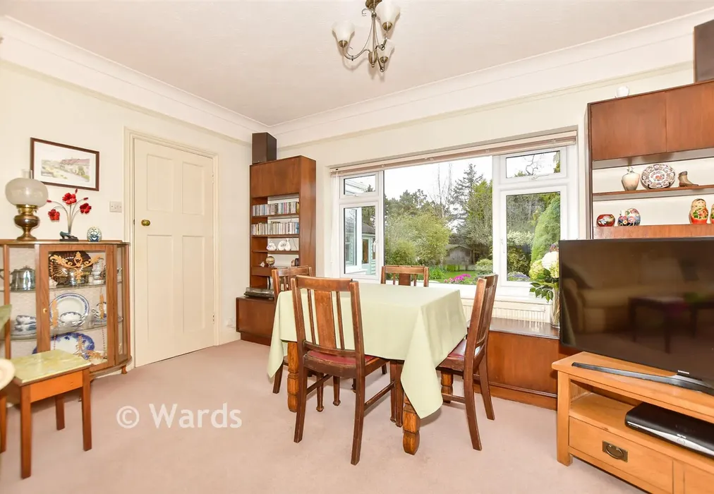 Lounge - Swan Lane, Sellindge, Ashford, Kent - Wards of Kent