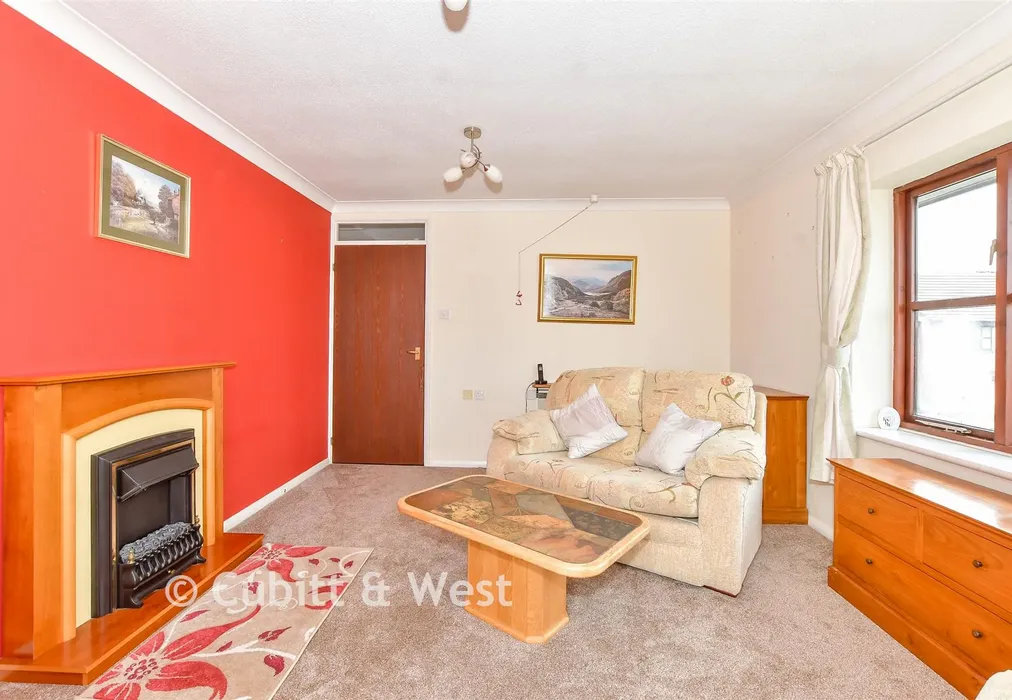 Lounge - Stein Road, Emsworth, Hampshire - Wards of Kent