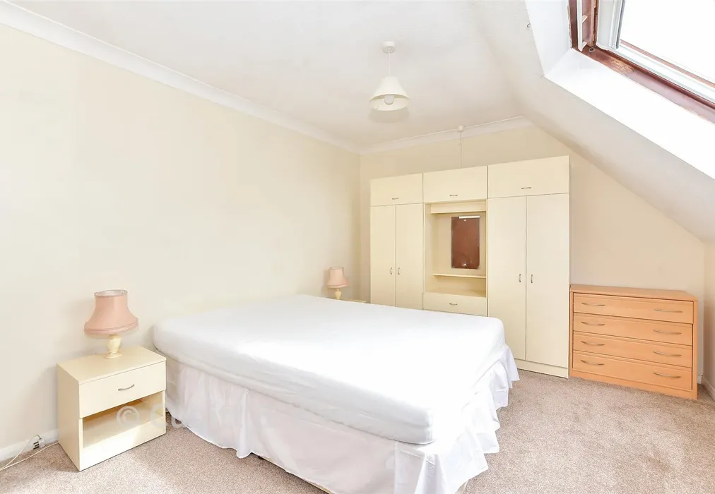 Bedroom - Stein Road, Emsworth, Hampshire - Wards of Kent