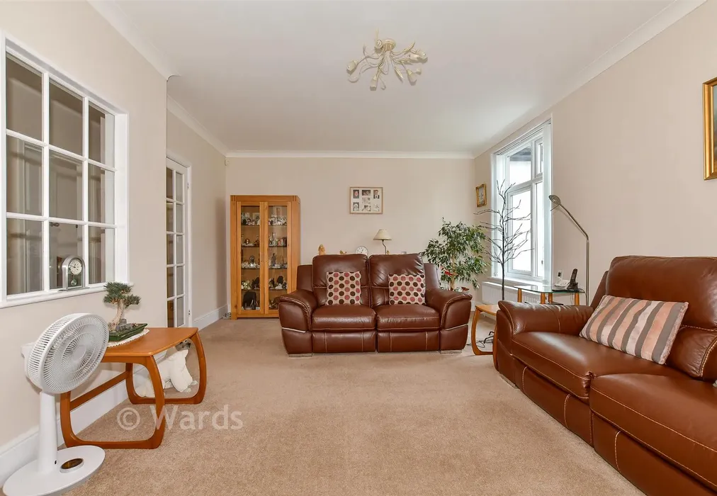 Lounge - Gainsborough Drive, Herne Bay, Kent - Wards of Kent