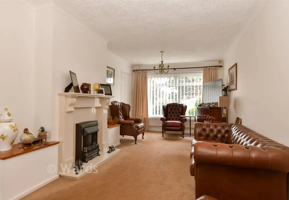 Lounge - Chalky Bank, Gravesend, Kent - Wards of Kent