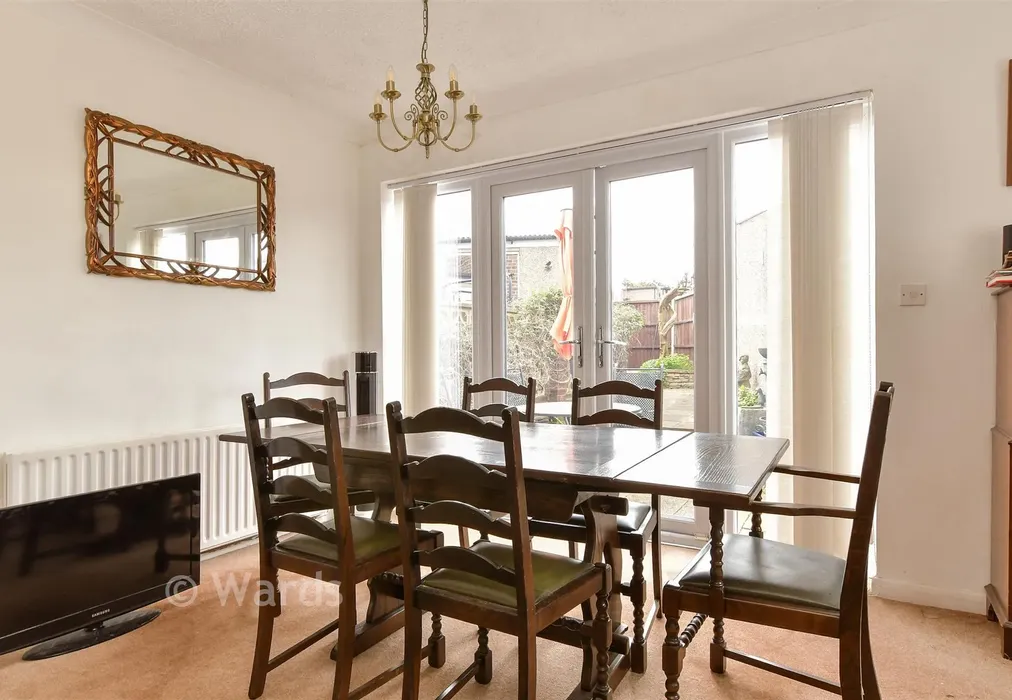 Dining Area - Chalky Bank, Gravesend, Kent - Wards of Kent
