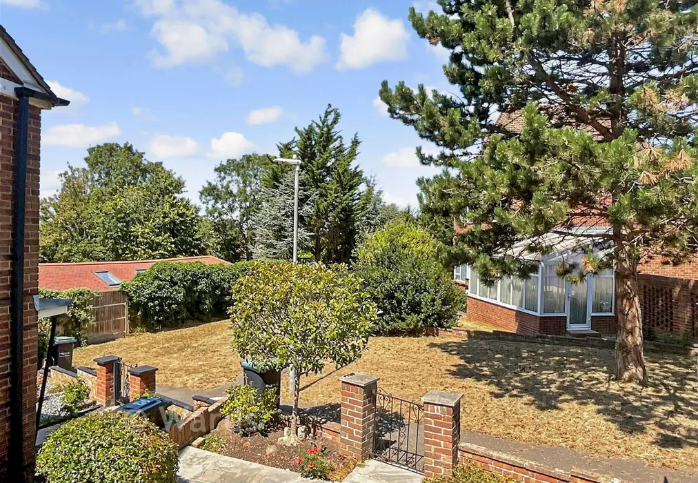 View To Front - Chalky Bank, Gravesend, Kent - Wards of Kent