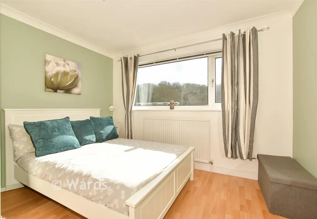 Bedroom 4 - Meadowbrook, Sandgate, Folkestone, Kent - Wards of Kent