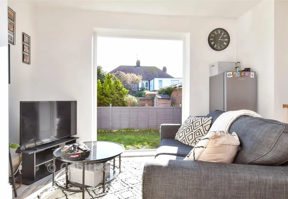 Internal Lifestyle Photograph - Broadwater Road, Worthing, West Sussex - Wards of Kent