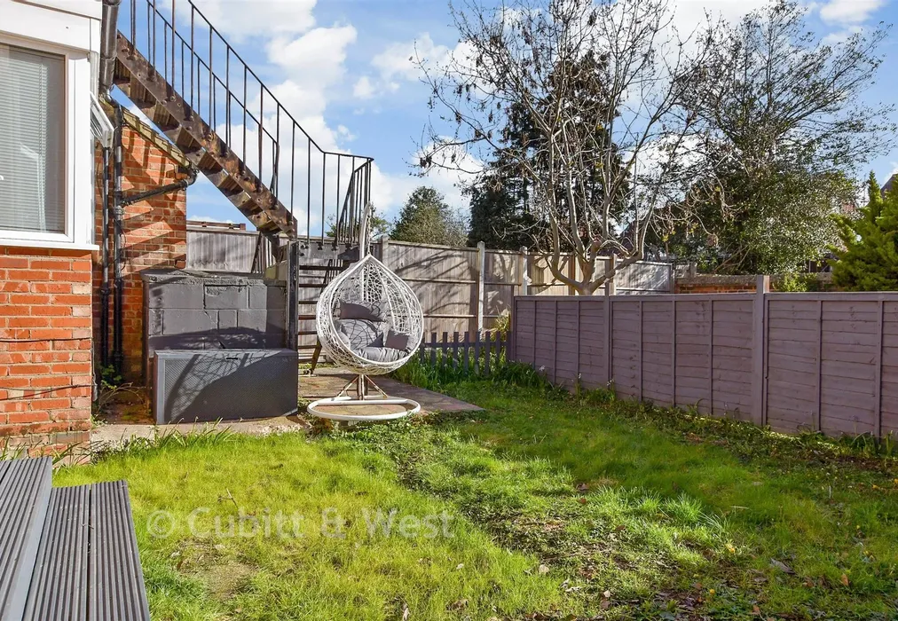 Rear Garden - Broadwater Road, Worthing, West Sussex - Wards of Kent
