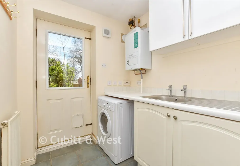 Utility Room - Nash Close, Sutton, Surrey - Wards of Kent