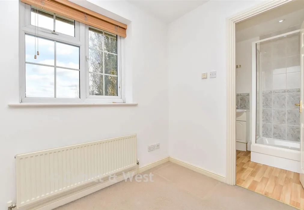 Bedroom 1 - Nash Close, Sutton, Surrey - Wards of Kent