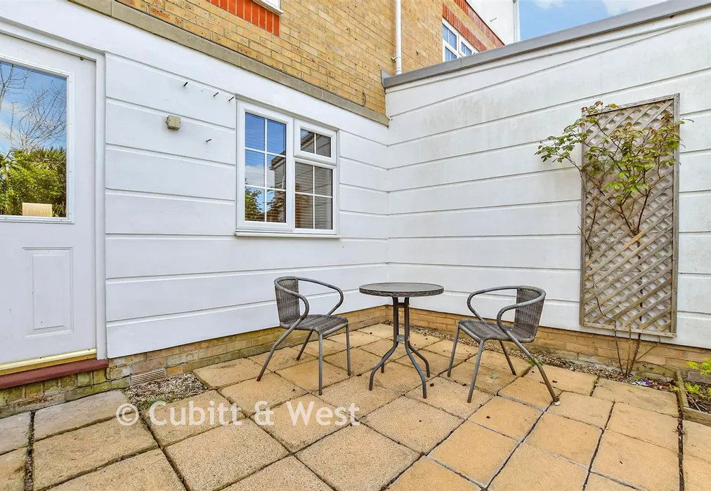 Patio / Decking - Nash Close, Sutton, Surrey - Wards of Kent