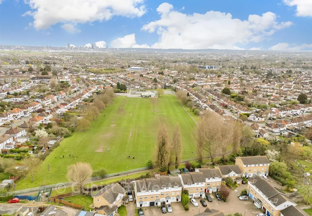 Drone 3 - Nash Close, Sutton, Surrey - Wards of Kent