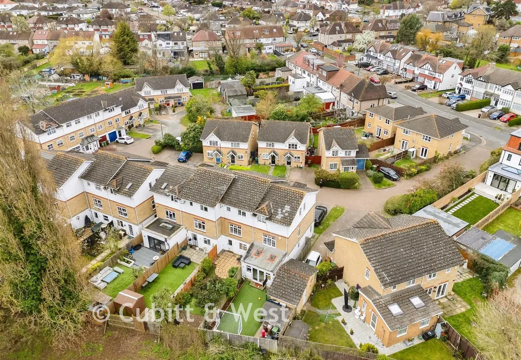 Drone 5 - Nash Close, Sutton, Surrey - Wards of Kent