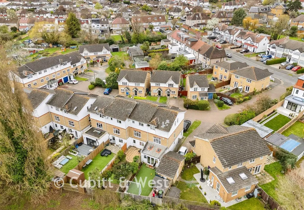 Drone 5 - Nash Close, Sutton, Surrey - Wards of Kent