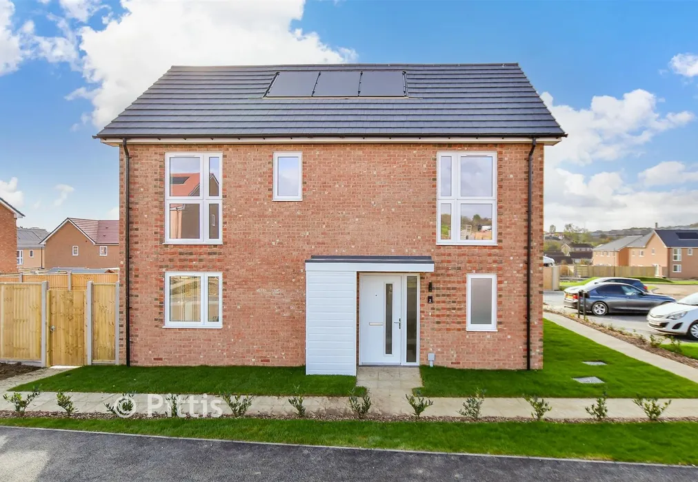 Front External - Acorn Avenue, Newport, Isle of Wight - Wards of Kent