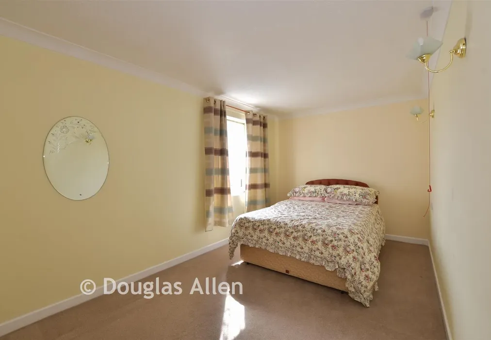 Bedroom - Church End Lane, Runwell, Wickford, Essex - Wards of Kent