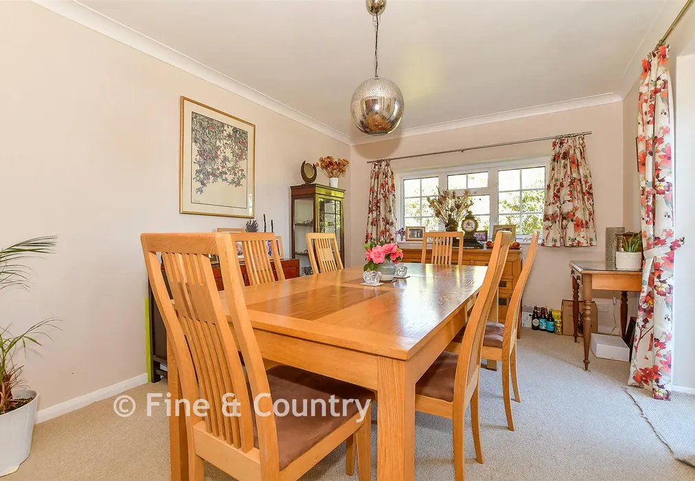 Dining Area - Maidstone Road, Horsmonden, Kent - Wards of Kent