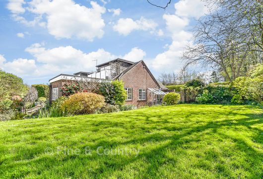 Maidstone Road, Horsmonden, Kent - Wards of Kent