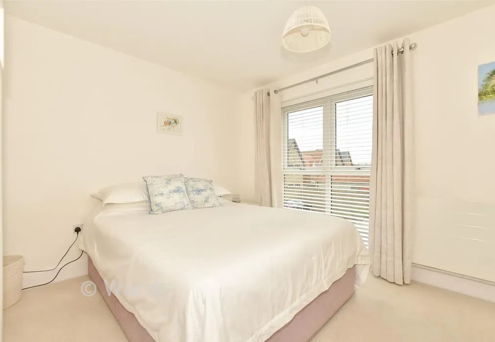 Bedroom 2 - Crispin Close, New Romney, Kent - Wards of Kent