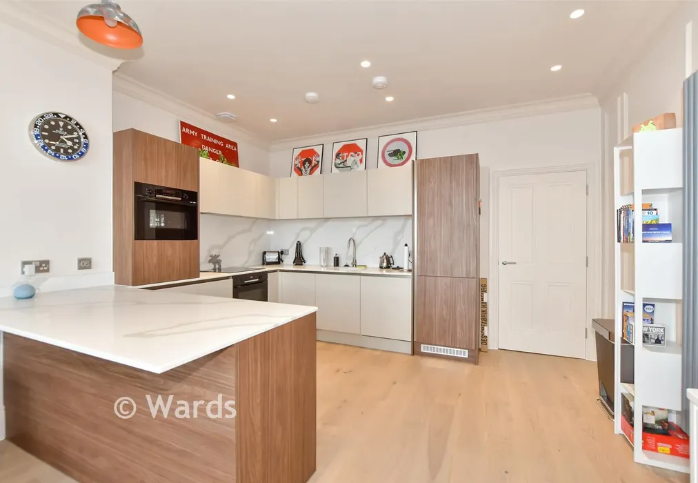 Lounge/ Kitchen - Seabrook Road, Hythe, Kent - Wards of Kent