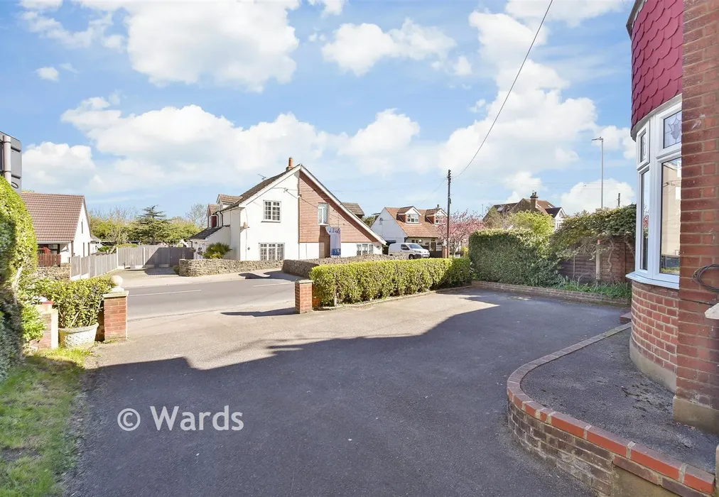 Driveway/Parking - Minster Road, Minster On Sea, Sheerness, Kent - Wards of Kent