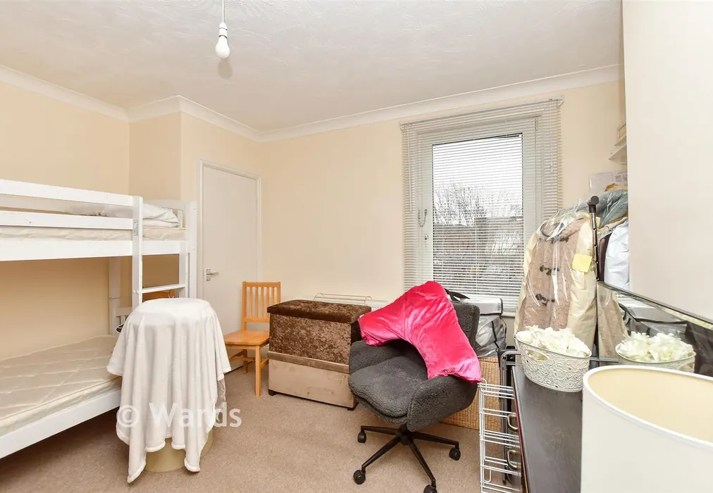 Bedroom 2 - Second Avenue, Chatham, Kent - Wards of Kent