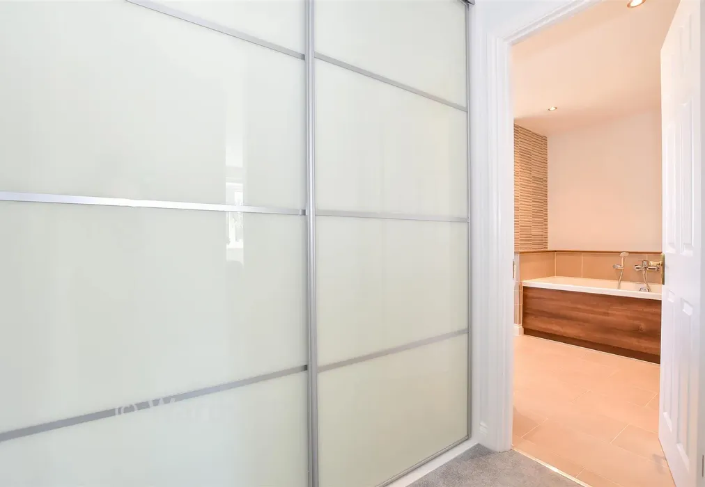 Internal Lifestyle Photograph - Rocks Close, East Malling, Kent - Wards of Kent