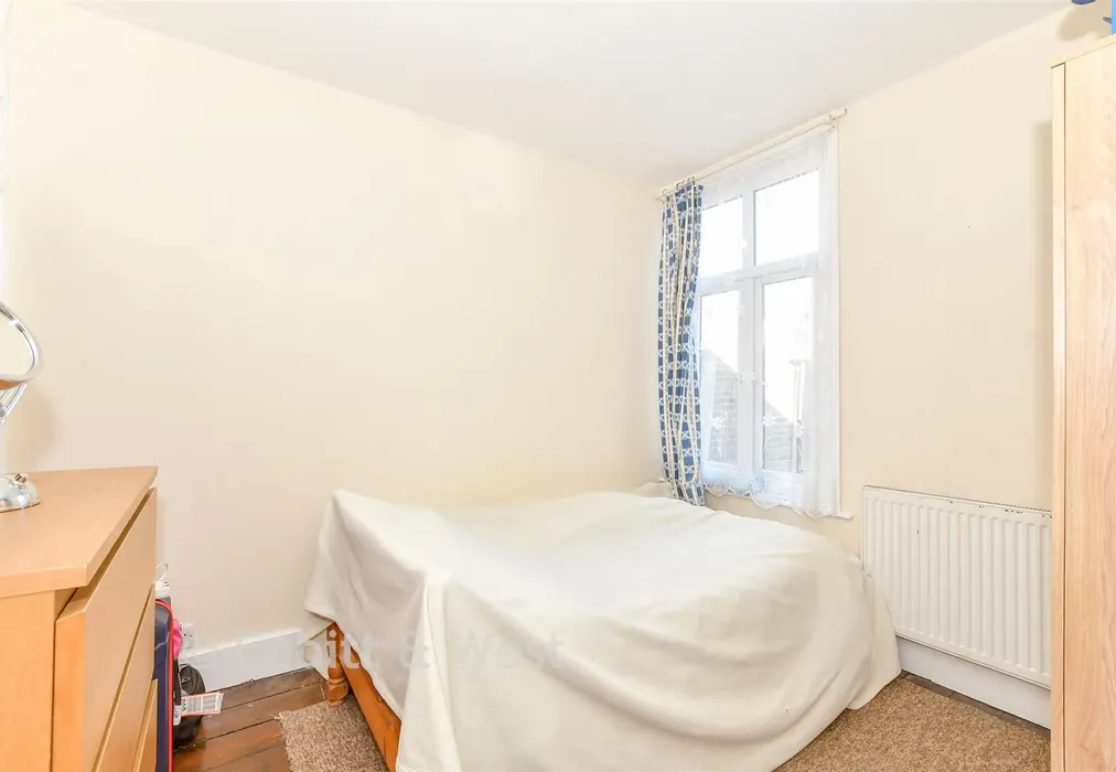 Bedroom 3 - Gainsboro Road, Bognor Regis, West Sussex - Wards of Kent