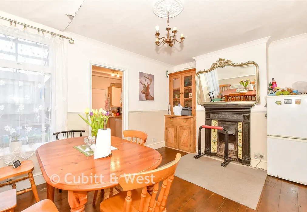 Dining Room - Gainsboro Road, Bognor Regis, West Sussex - Wards of Kent