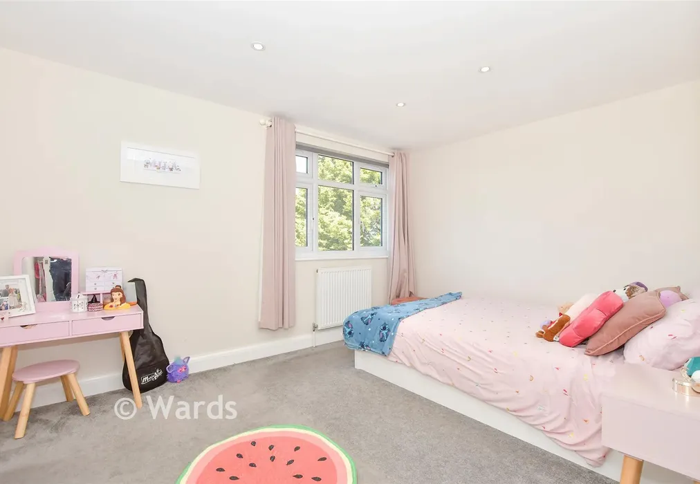 Bedroom 1 - Loose Road, Loose, Maidstone, Kent - Wards of Kent