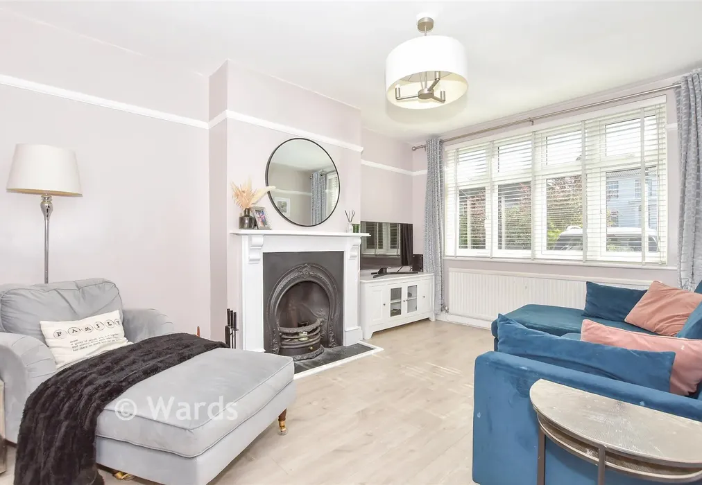 Lounge - Loose Road, Loose, Maidstone, Kent - Wards of Kent