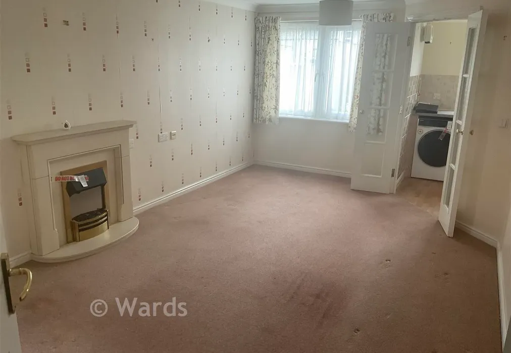 Lounge - Richmond Street, Herne Bay, Kent - Wards of Kent