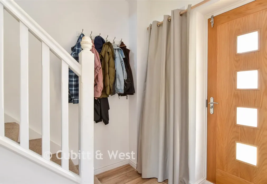 Entrance Hall - Navigation Drive, Yapton, Arundel, West Sussex - Wards of Kent