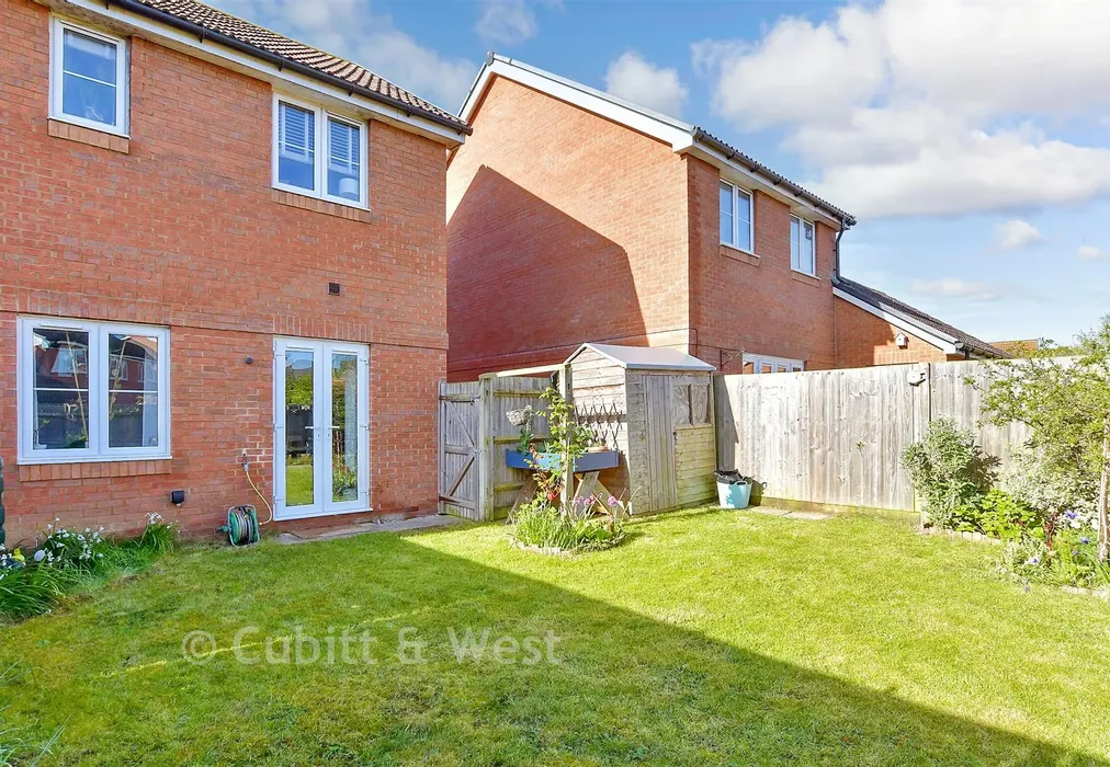 Rear Garden - Navigation Drive, Yapton, Arundel, West Sussex - Wards of Kent