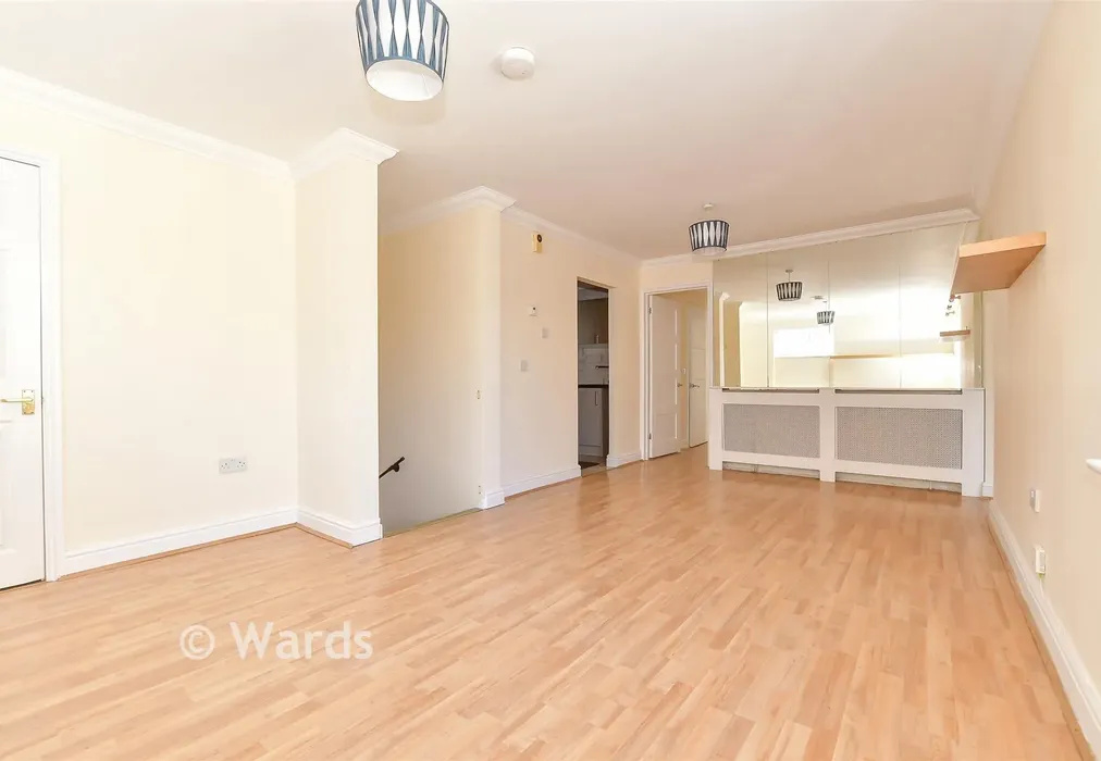 Lounge/Diner - Essex Street, Whitstable, Kent - Wards of Kent