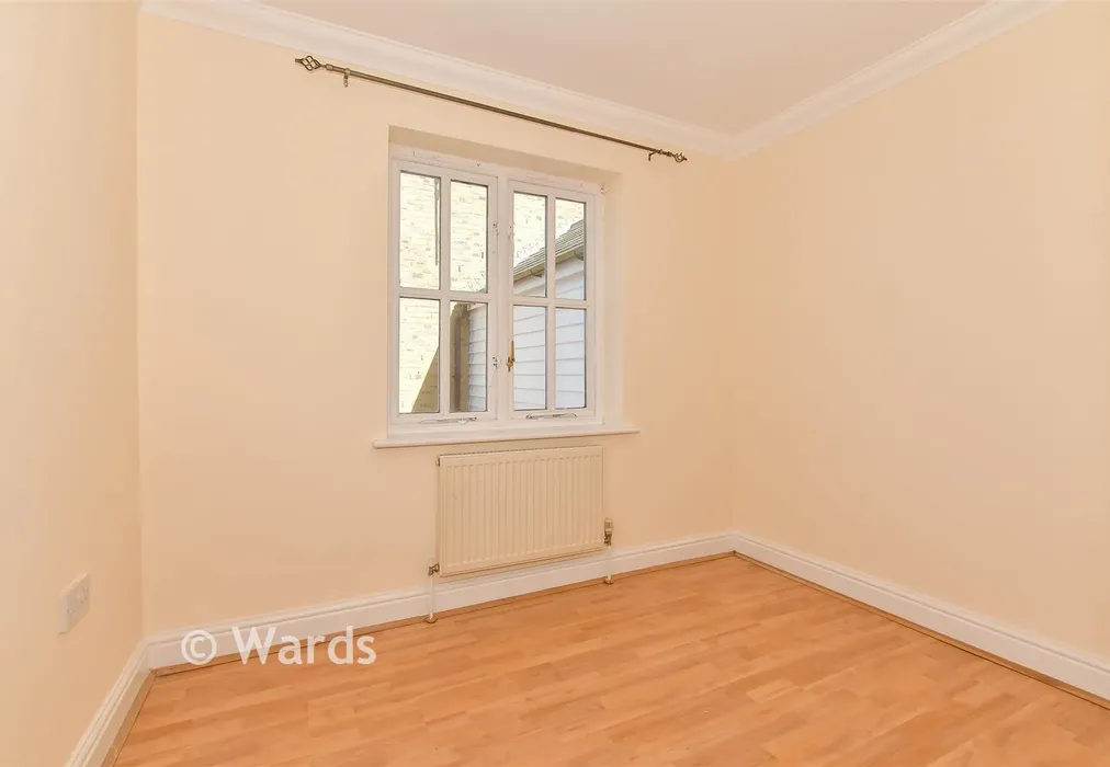 Bedroom 2 - Essex Street, Whitstable, Kent - Wards of Kent