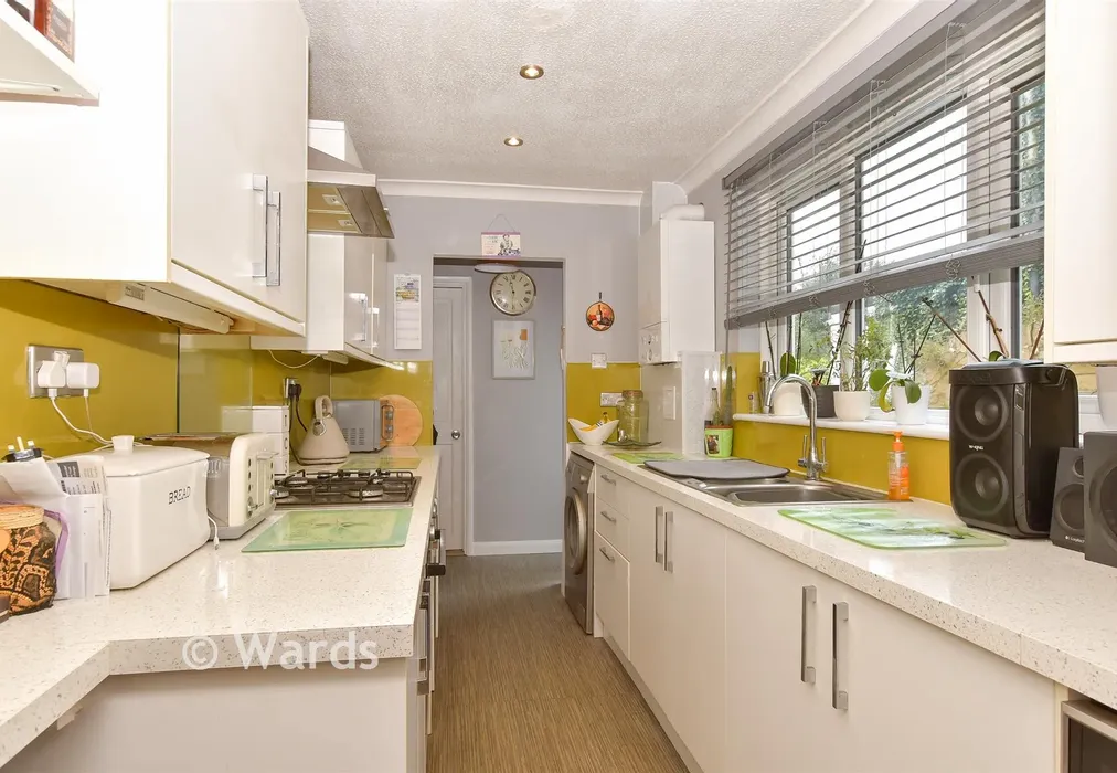 Kitchen - Charlotte Street, Sittingbourne, Kent - Wards of Kent