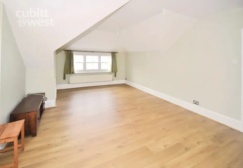 Lounge - Chichester Place, Brighton, BN2 - Wards of Kent