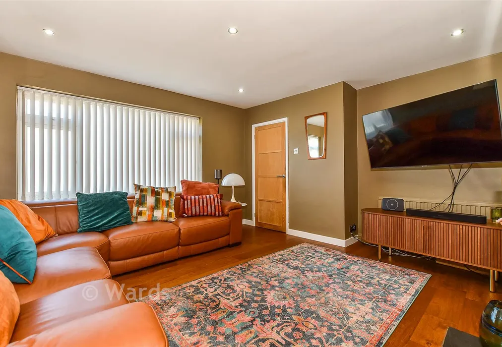 Lounge - Corner Farm Road, Staplehurst, Tonbridge, Kent - Wards of Kent