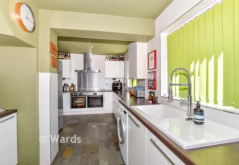 Kitchen/Diner - Corner Farm Road, Staplehurst, Tonbridge, Kent - Wards of Kent