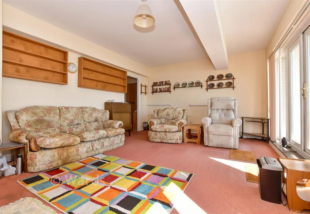 Lounge/Diner - The Gateway, Dover, Kent - Wards of Kent
