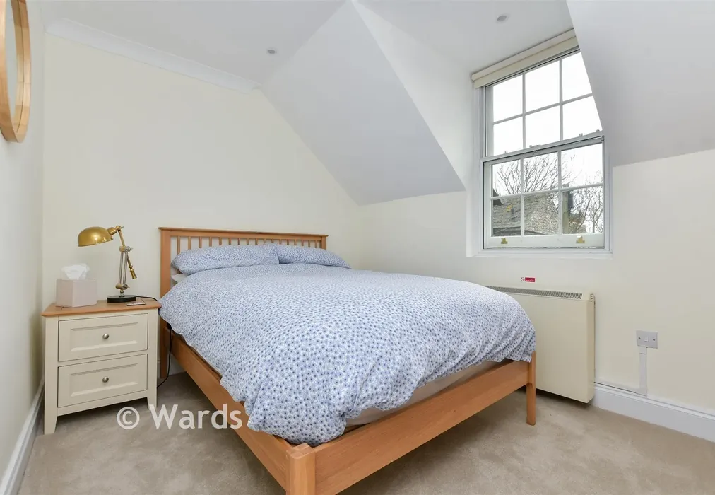 Bedroom 1 - Union Square, Broadstairs, Kent - Wards of Kent