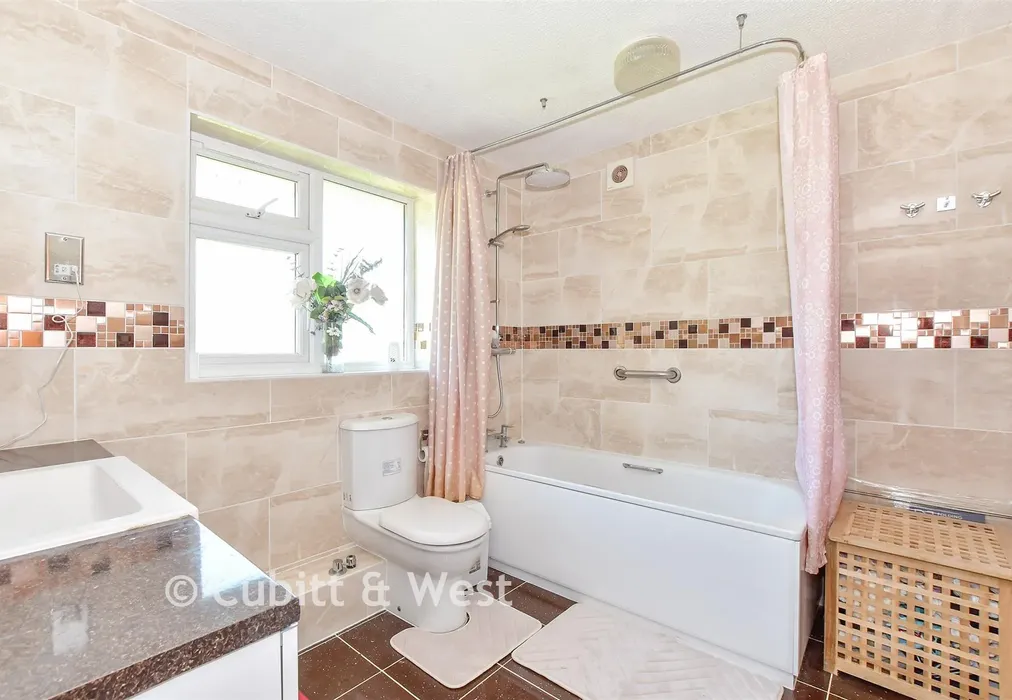 Bathroom - School Lane, Denmead, Waterlooville, Hampshire - Wards of Kent