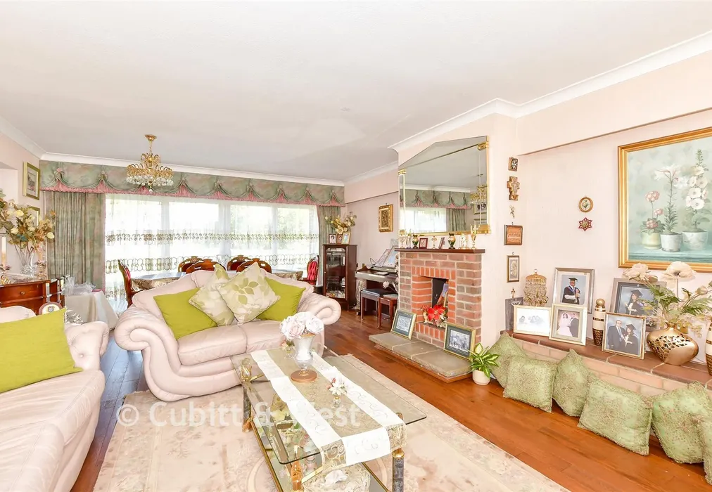 Lounge - School Lane, Denmead, Waterlooville, Hampshire - Wards of Kent