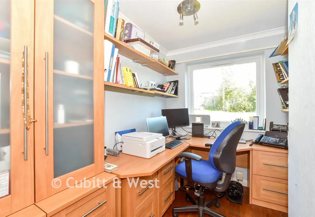 Office - School Lane, Denmead, Waterlooville, Hampshire - Wards of Kent